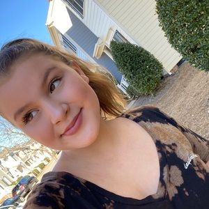 Meet your Posher, Carmen